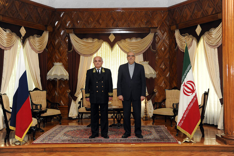 جواد اوجی، وزیر نفت و لوان جاگاریان، سفیر روسیه در تهران