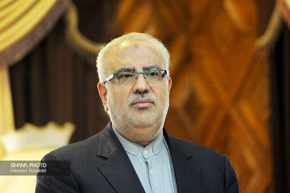 ایران با ترانزیت و سوآپ نفت و گاز روسیه به هاب انرژی منطقه تبدیل میشود