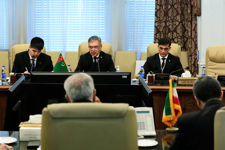 دیدار وزیر نفت با معاون رئیس کابینه وزیران در امور نفت و گاز ترکمنستان