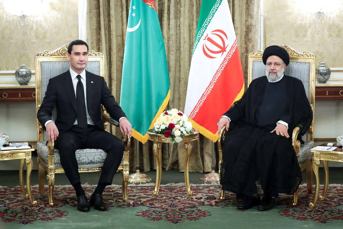 تهران و عشق‌آباد ۹ یادداشت تفاهم و بیانیه مشترک امضا کردند