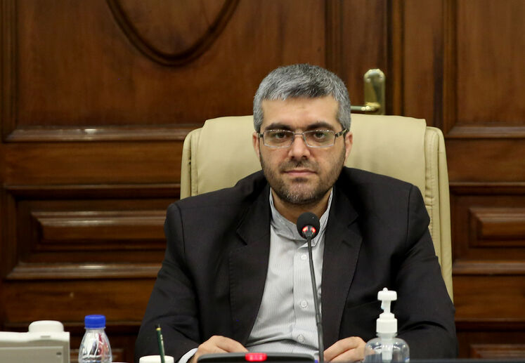  احمد اسدزاده، معاون امور بین‌الملل و بازرگانی وزیر نفت