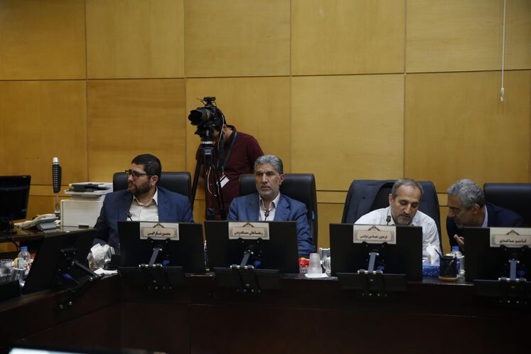 حضور جواد اوجی وزیر نفت در کمیسیون انرژی مجلس شورای اسلامی