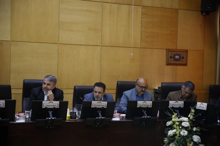 حضور جواد اوجی وزیر نفت در کمیسیون انرژی مجلس شورای اسلامی
