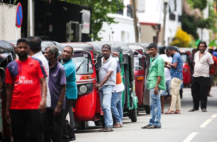 دومینوی اشتباهات سیاستی/ بحران سوخت در سریلانکا