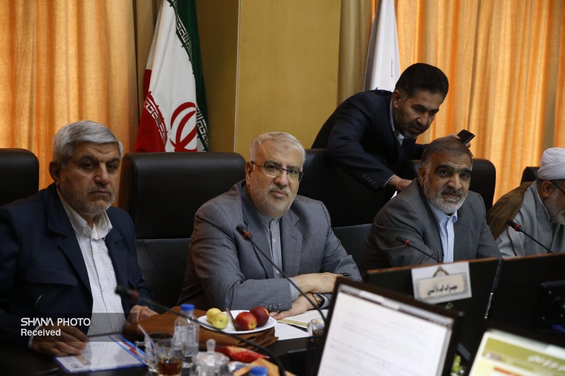 حضور وزیر نفت در کمیسیون انرژی مجلس شورای اسلامی