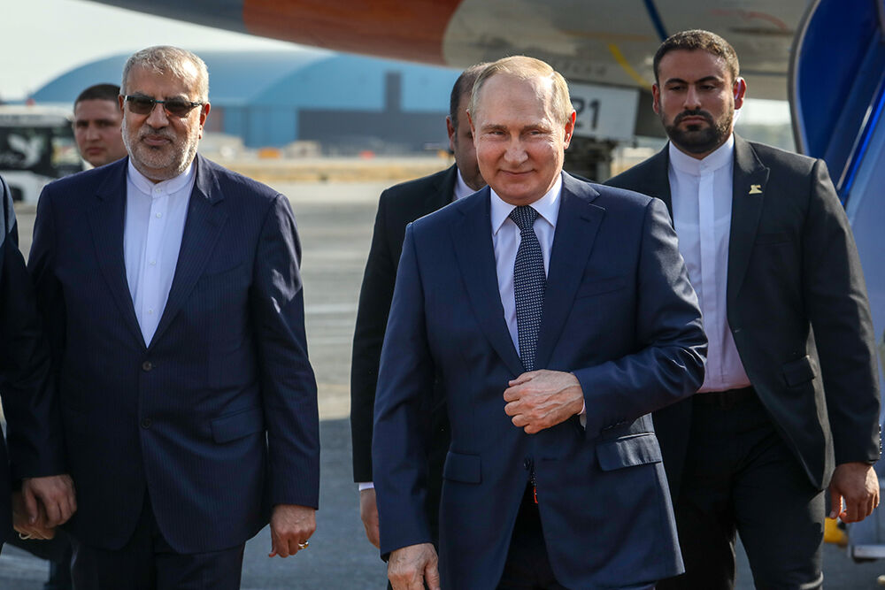 Russia's Putin Arrives in Tehran for Syria Summit