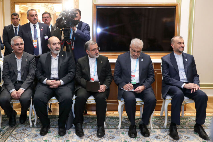 دیدار رئیس جمهور و جمعی از وزرا با الهام علی‌اف، رئیس‌جمهوری آذربایجان