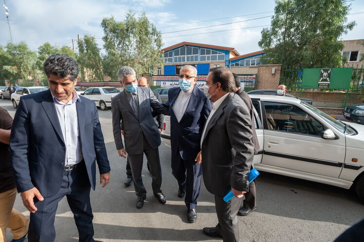 آیین رونمایی از تجهیزات سرچاهی با فشار کاری ۱۵ هزار پام با حضور جواد اوجی، وزیر نفت