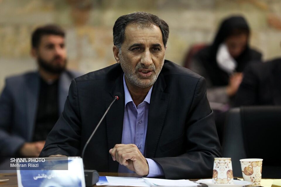 نفت از وزارتخانههای موفق با کارنامهای درخشان در یک سال گذشته بوده است نفت از وزارتخانههای موفق با کارنامهای درخشان در یک سال گذشته بوده است