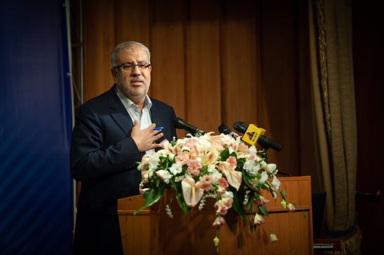 جواد اوجی، وزیر نفت