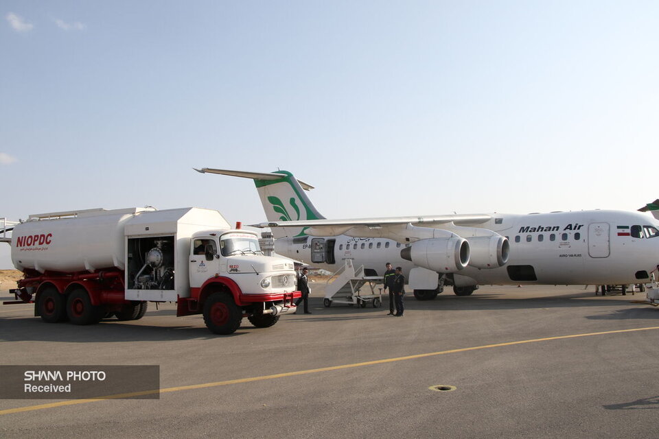 توزیع روزانه حدود ۴ میلیون لیتر سوخت هوایی در سال ۱۴۰۱/ افزایش ۱۳ درصدی مصرف سوخت هوایی در نوروز ۱۴۰۲ توزیع روزانه حدود ۴ میلیون لیتر سوخت هوایی در سال ۱۴۰۱/ افزایش ۱۳ درصدی مصرف سوخت هوایی در نوروز ۱۴۰۲