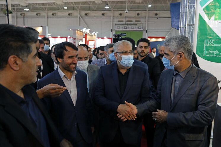 بازدید جواد اوجی، وزیر نفت از شانزدهمین نمایشگاه بین‌المللی ایران‌پلاست