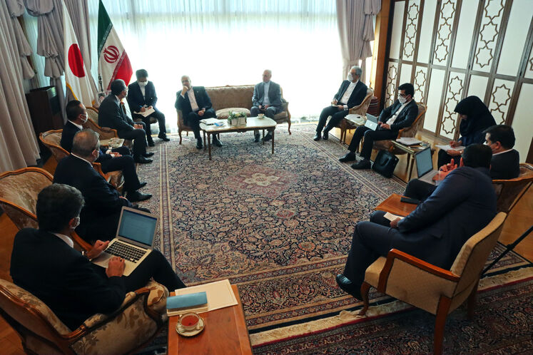 نشست جواد اوجی، وزیر نفت با مدیران شرکت میتسوبشی
