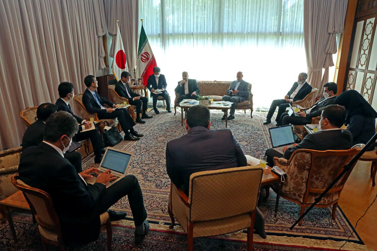 نشست جواد اوجی، وزیر نفت با مدیران شرکت ماروبنی