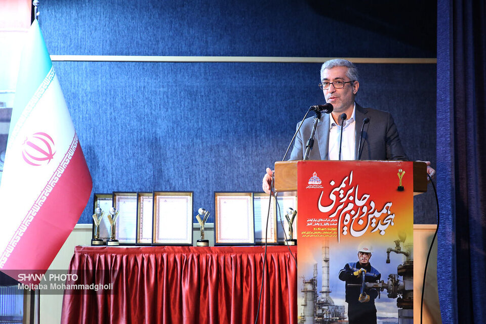 روند کاهشی حوادث صنعت نفت طی ۱۵ سال روند کاهشی حوادث صنعت نفت طی ۱۵ سال