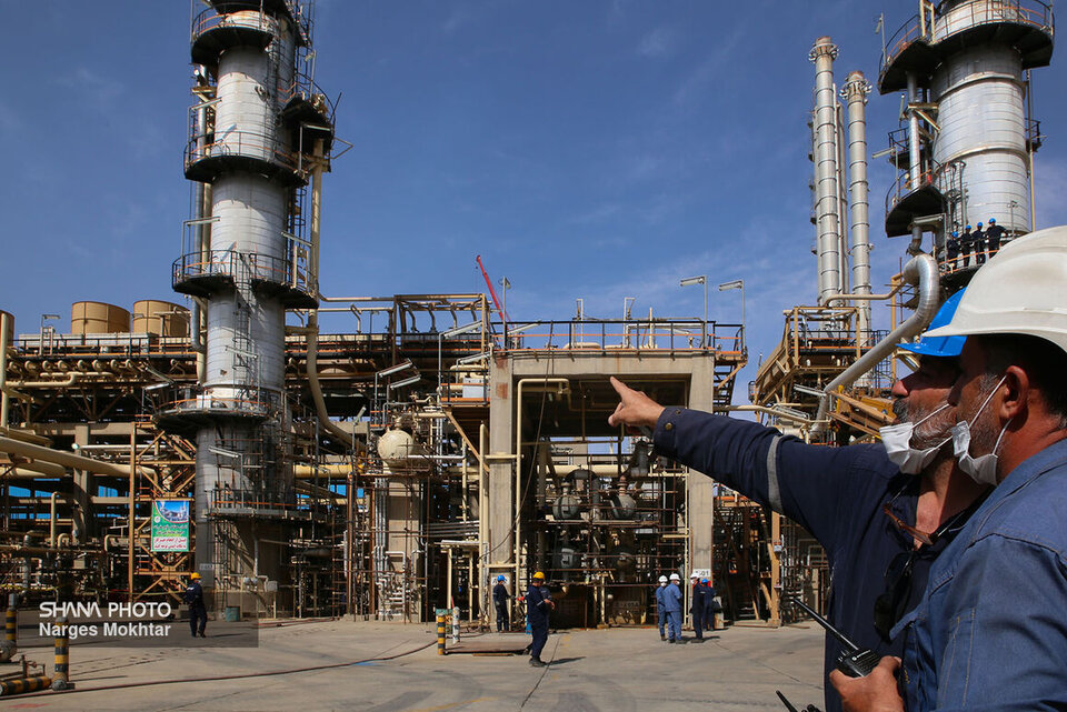 رکورد تولید نفتگاز شکسته شد رکورد تولید نفتگاز شکسته شد