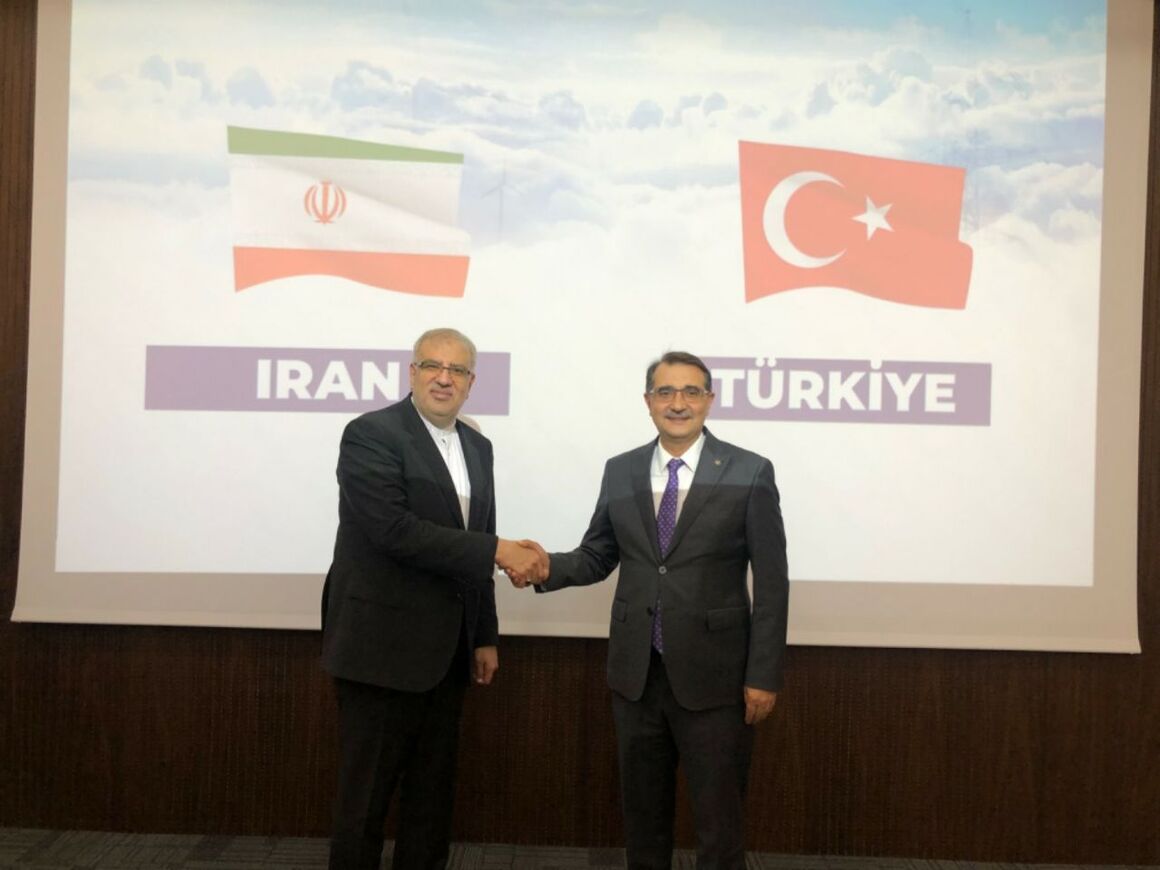 Min. Holds Intensive Energy Talks with Turkish Officials Min. Holds Intensive Energy Talks with Turkish Officials
