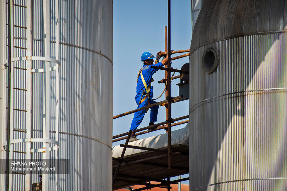 پذیرش ریسک و مسئولیت تصمیمگیریها برای پیشرفت در پروژهها الزامی است پذیرش ریسک و مسئولیت تصمیمگیریها برای پیشرفت در پروژهها الزامی است