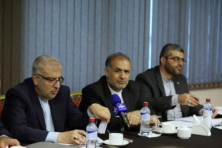 نشست وزیر نفت با نمایندگان کارگروه‌های کمیسیون مشترک اقتصادی ایران و روسیه