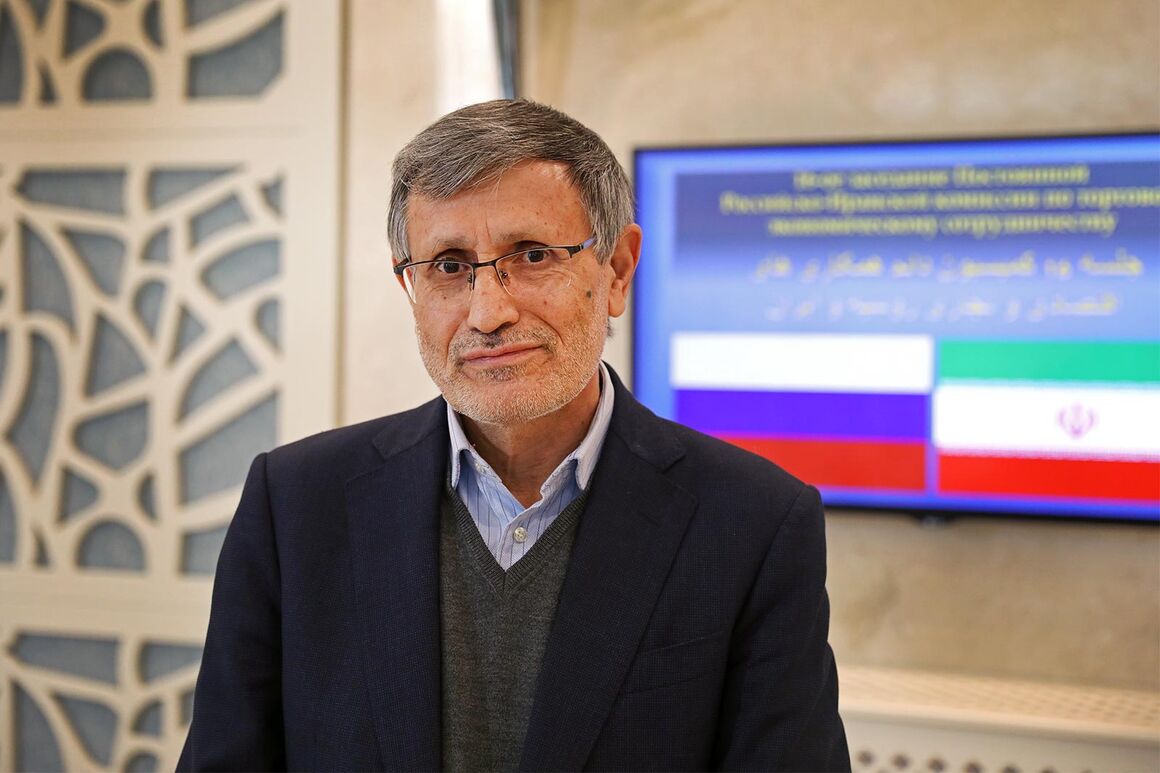 آمادگی صندوق توسعه ملی برای سرمایه گذاری در طرحهای مناطق آزاد کریدور شمال-جنوب آمادگی صندوق توسعه ملی برای سرمایه گذاری در طرحهای مناطق آزاد کریدور شمال-جنوب