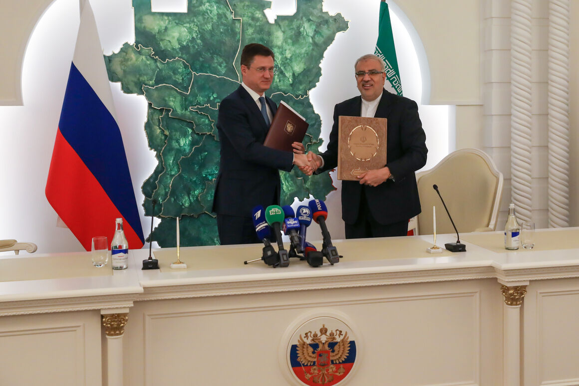 Iran, Russia sign Cooperation Docs Iran, Russia sign Cooperation Docs