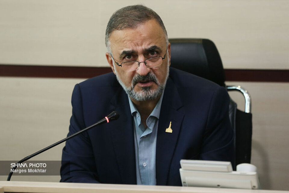 توان جوانان با استعداد و نخبه برای رشد و تعالی سازمان استفاده شود توان جوانان با استعداد و نخبه برای رشد و تعالی سازمان استفاده شود