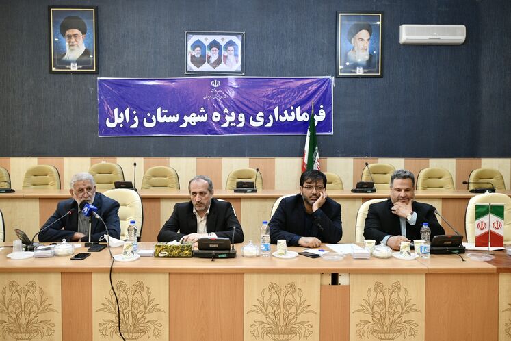 نشست مشترک مجید چگنی، مدیرعامل شرکت ملی گاز ایران با فرماندار زابل و نمایندگان حوزه سیستان در مجلس شورای اسلامی