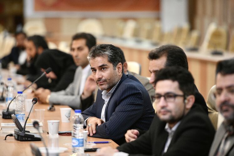 نشست مشترک مجید چگنی، مدیرعامل شرکت ملی گاز ایران با فرماندار زابل و نمایندگان حوزه سیستان در مجلس شورای اسلامی