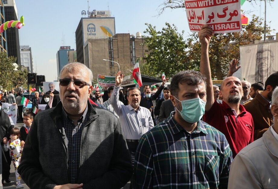 دولت سیزدهم برای خنثی کردن تحریم بهعنوان مهمترین اسلحه دشمن قدم برمیدارد دولت سیزدهم برای خنثی کردن تحریم بهعنوان مهمترین اسلحه دشمن قدم برمیدارد