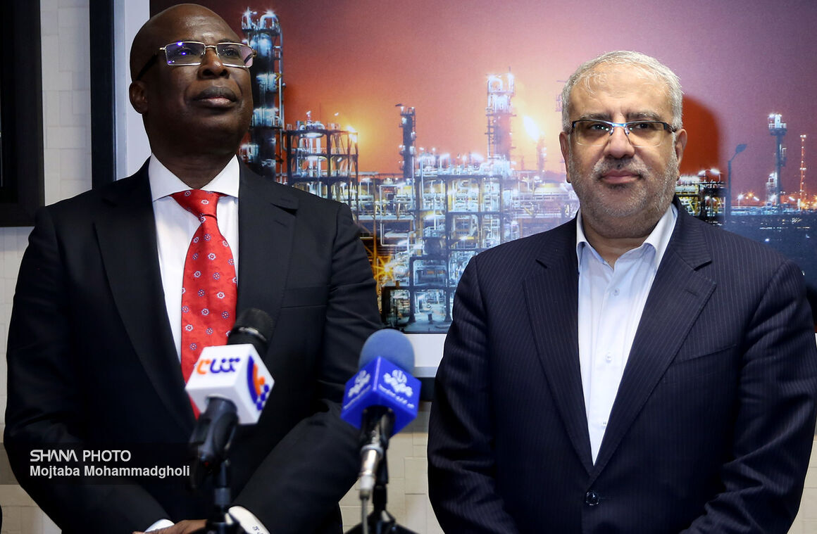 سفیر ایران در ابوجا پیام کتبی اوجی را به وزیر نفت نیجریه رساند