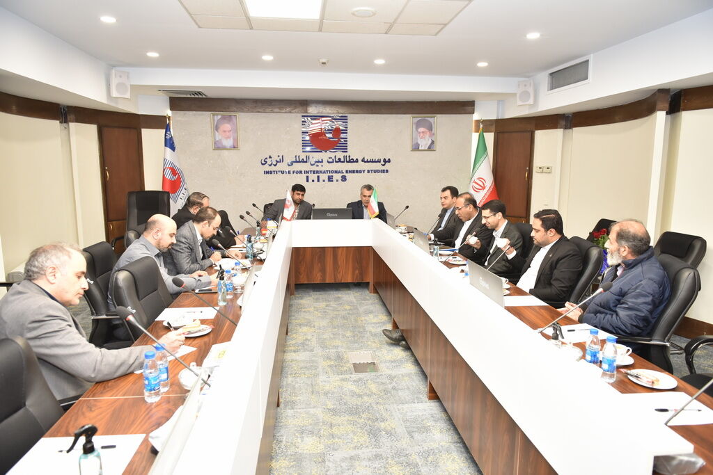 نفت مرکزی آماده پذیرش ایدههای نوین و افکار تازه در هر حوزهای است نفت مرکزی آماده پذیرش ایدههای نوین و افکار تازه در هر حوزهای است