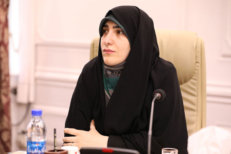  زینب قیصری، مشاور وزیر نفت در امور زنان و خانواده