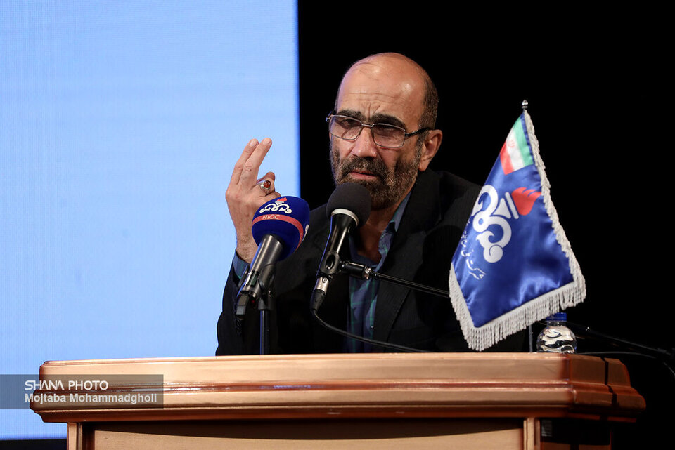 تولید نفت مناطق نفتخیز جنوب به ۳ میلیون و ۲۸۰ هزار بشکه میرسد تولید نفت مناطق نفتخیز جنوب به ۳ میلیون و ۲۸۰ هزار بشکه میرسد