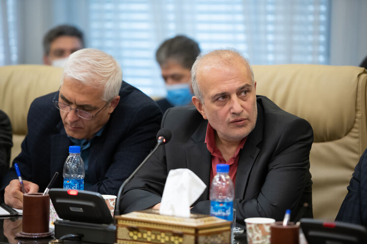 نشست وزیر نفت با مدیران عامل پتروشیمی‌ها

