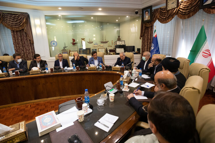 نشست وزیر نفت با مدیران عامل پتروشیمی ها
