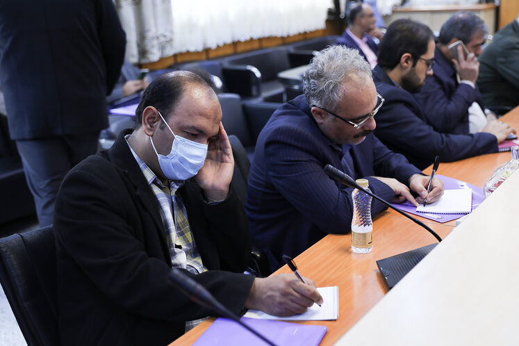 نشست مدیر اکتشاف شرکت ملی نفت ایران با سازندگان داخلی
