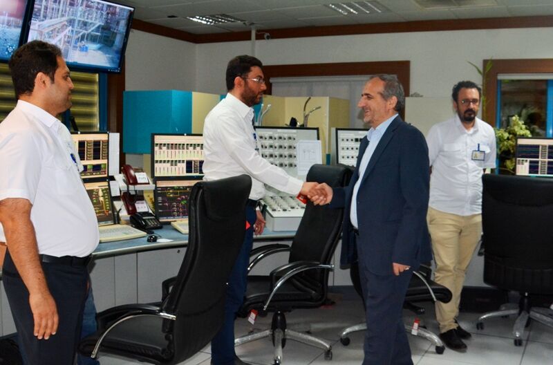 صنعت نفت و شرکت ملی گاز در خط مقدم جنگ اقتصادی هستند