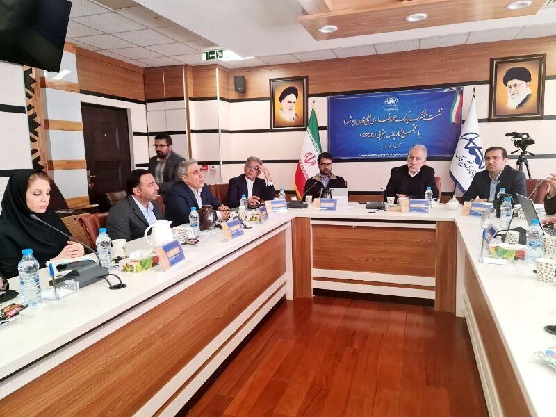 استفاده حداکثری از ظرفیتهای سازندگان داخل استان بوشهر