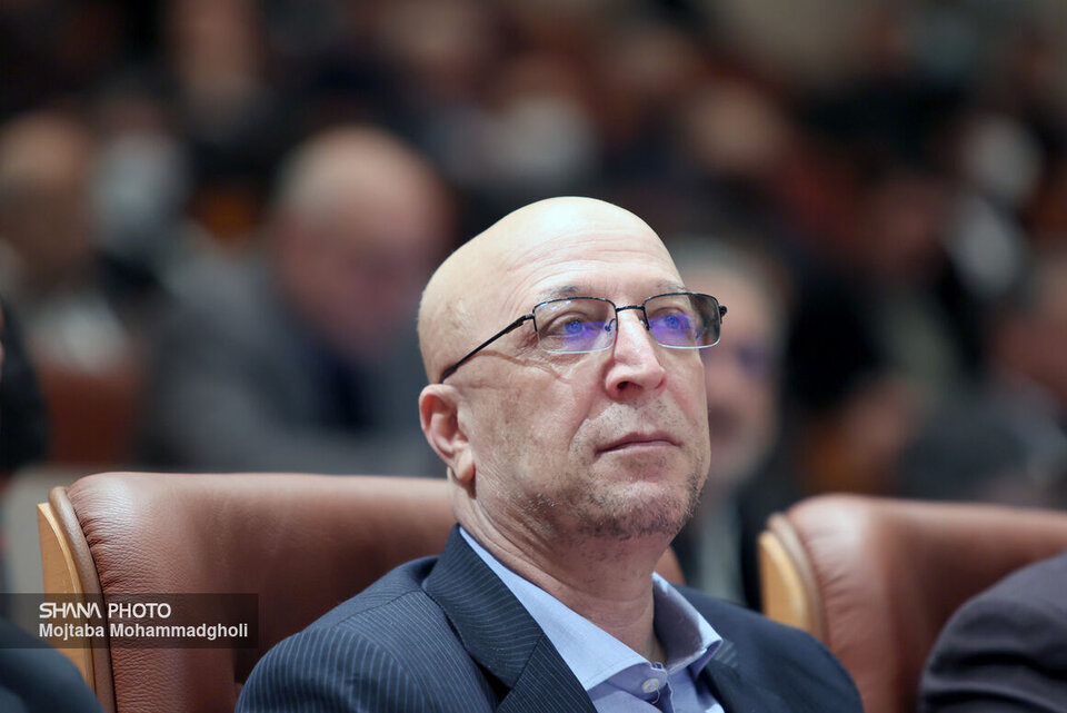 رفع نیازهای فناورانه صنعت پتروشیمی با استفاده از ظرفیت جامعه دانشگاهی