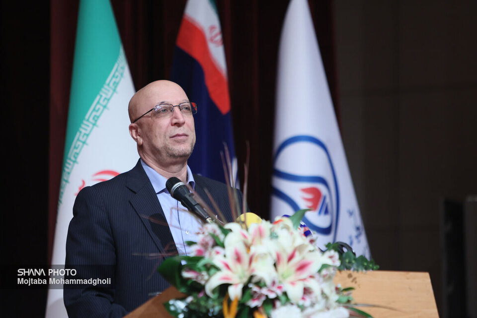 صنعت نفت در اوج تحریمهای ظالمانه نیازهای کشور را تأمین کرد صنعت نفت در اوج تحریمهای ظالمانه نیازهای کشور را تأمین کرد