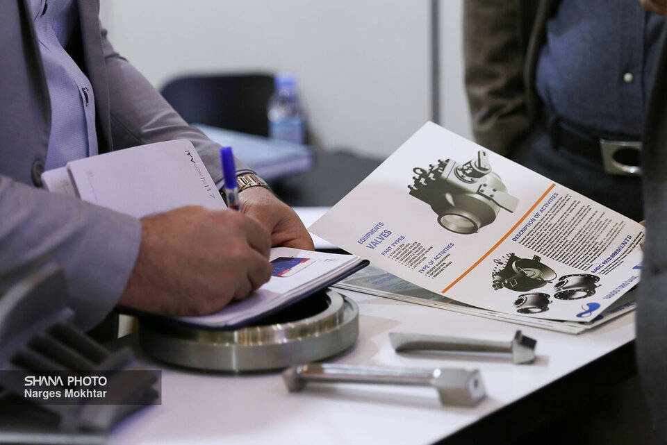 سهم ۷۰ درصدی وزارت نفت از مجوزهای ساخت بار اول تجهیزات در کشور سهم ۷۰ درصدی وزارت نفت از مجوزهای ساخت بار اول تجهیزات در کشور