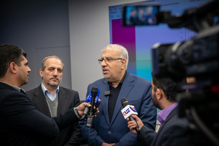 بازدید سرزده وزیر نفت از مدیریت دیسپچینگ شرکت ملی گاز ایران