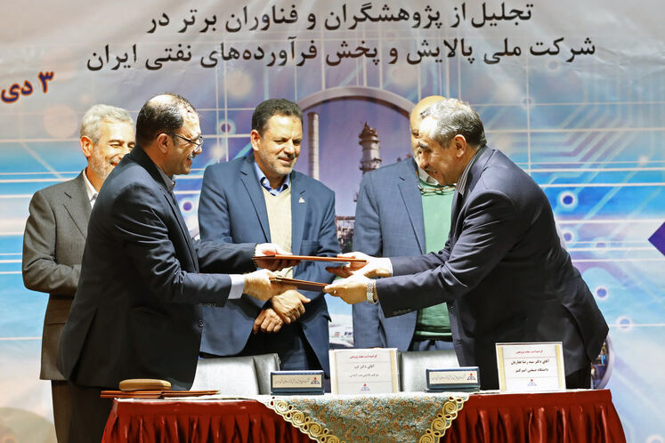 امضای ۱۷ تفاهمنامه و قرارداد با شرکتهای دانشبنیان