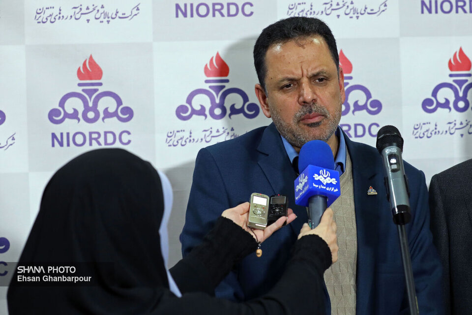 توزیع روزانه بیش از ۱۰۰ میلیون لیتر بنزین در کشور/ بنزین سوپر در کلانشهرها توزیع میشود توزیع روزانه بیش از ۱۰۰ میلیون لیتر بنزین در کشور/ بنزین سوپر در کلانشهرها توزیع میشود