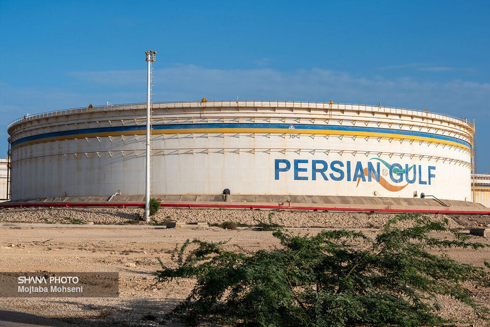 افزایش ۲ میلیون بشکهای ظرفیت ذخیرهسازی نفت خام در خارک افزایش ۲ میلیون بشکهای ظرفیت ذخیرهسازی نفت خام در خارک