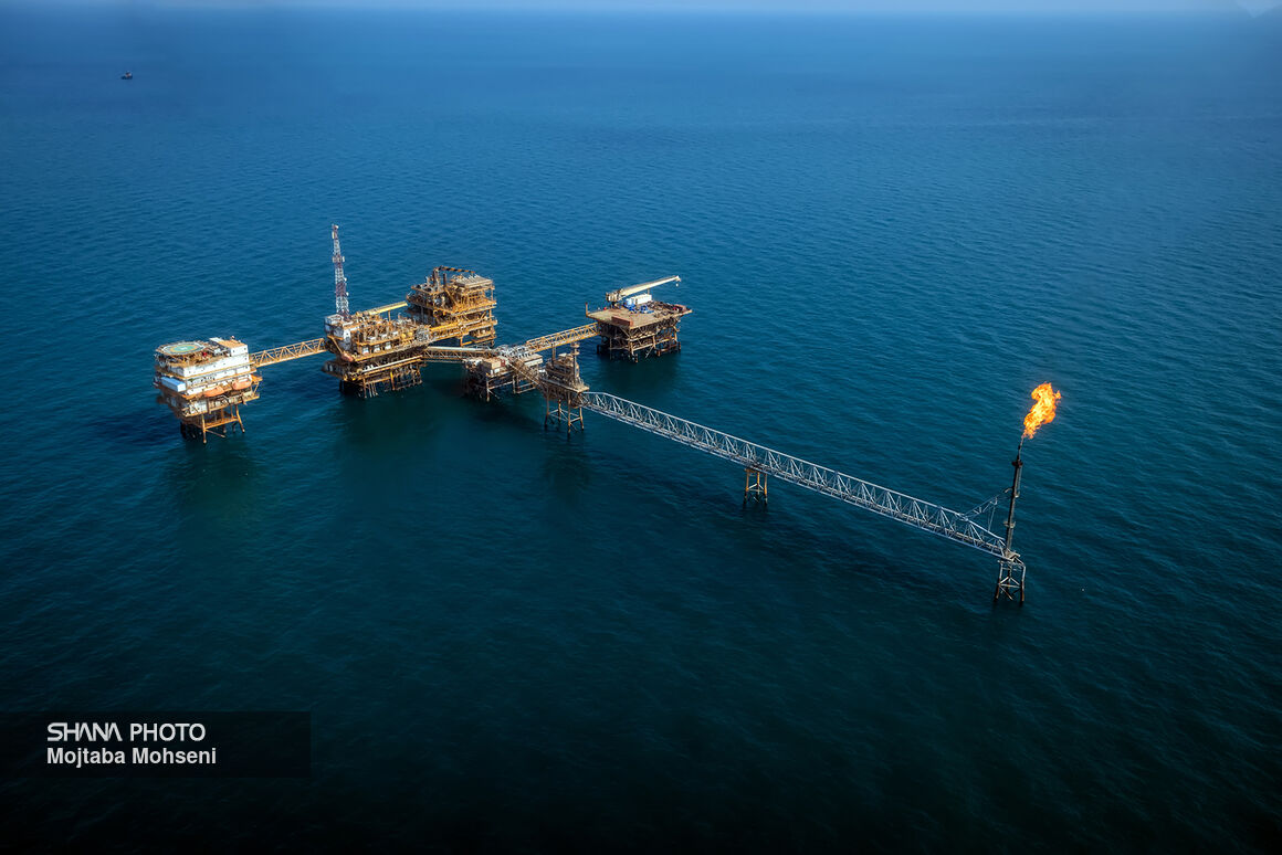 افزایش ۳۰ هزار بشکه‌ای تولید شرکت نفت فلات قاره در خلیج‌فارس