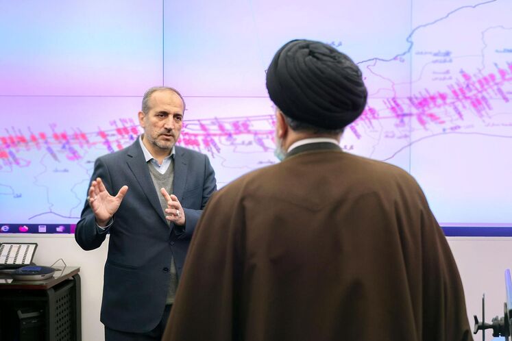 حضور سرزده سیدابراهیم رئیسی، رئیس‌جمهوری در مرکز مدیریت دیسپچینگ شرکت ملی گاز 