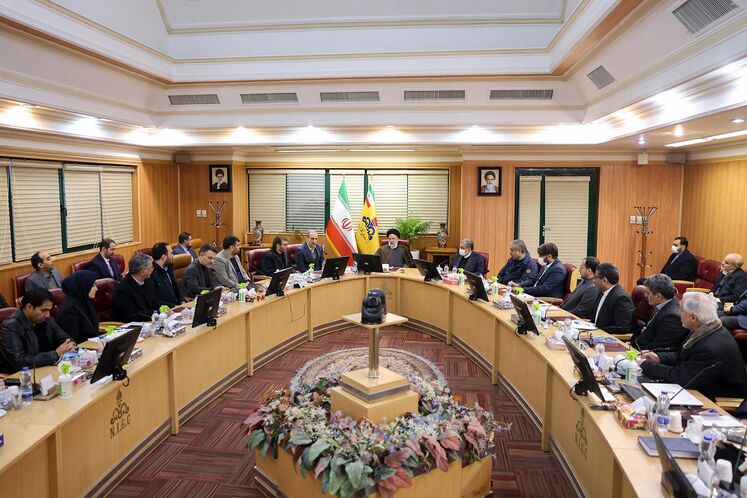 نشست کارگروه تأمین پایدار سوخت زمستانی با حضور سیدابراهیم رئیسی، رئیسجمهوری