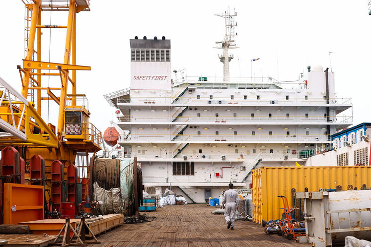 شناور سیپد (SeaPad)، کارگاهی روی آب