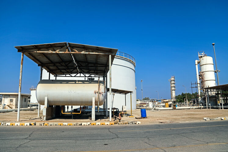 کارخانه نفت جزیره سیری